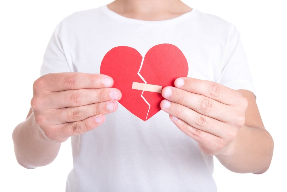 【数秘術×失恋】心が軽くなる立ち直り方|誕生数ごとの癒しステップと再生のサイン(11・22・33対応)