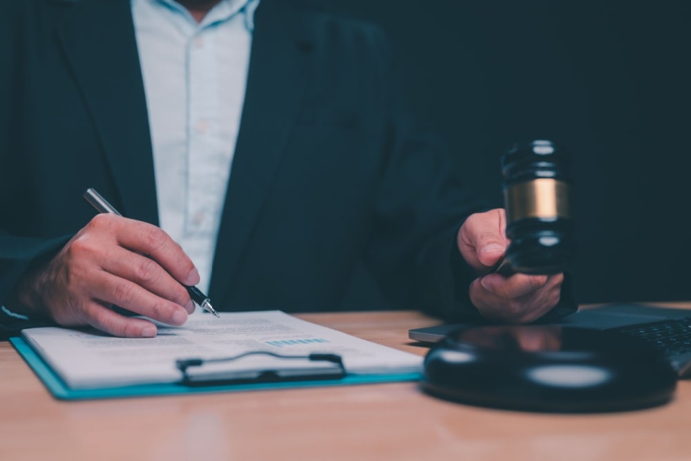 【人生の岐路で後悔しない】数秘術が導く!転職・起業・結婚の「大きな決断」に最適な最強タイミング戦略