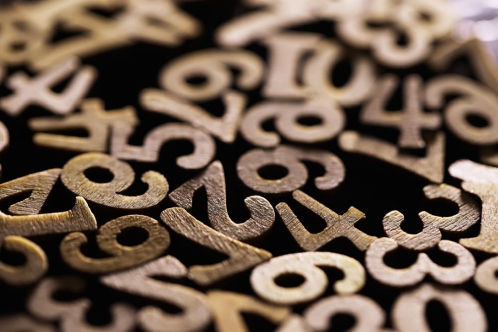 《数秘術の月間ナンバー完全ガイド》今月どう動けばいい?基本の計算方法から応用の読み解きまで徹底解説